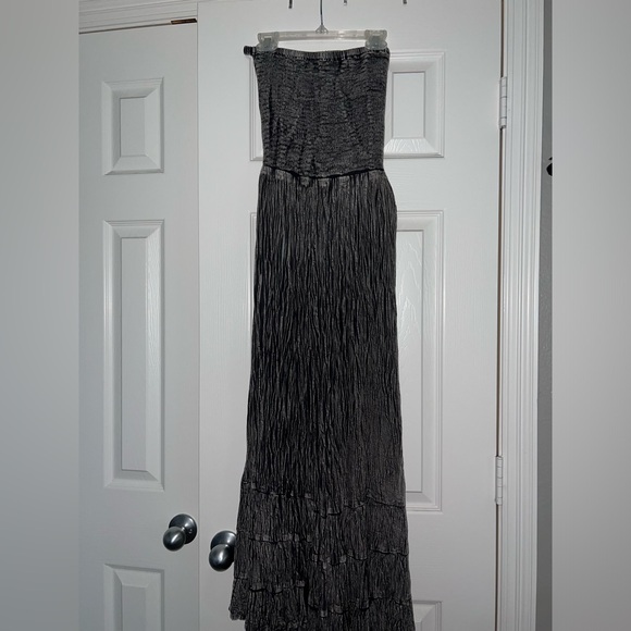 Earthbound Trading Co. Dress - Picture 3 of 5